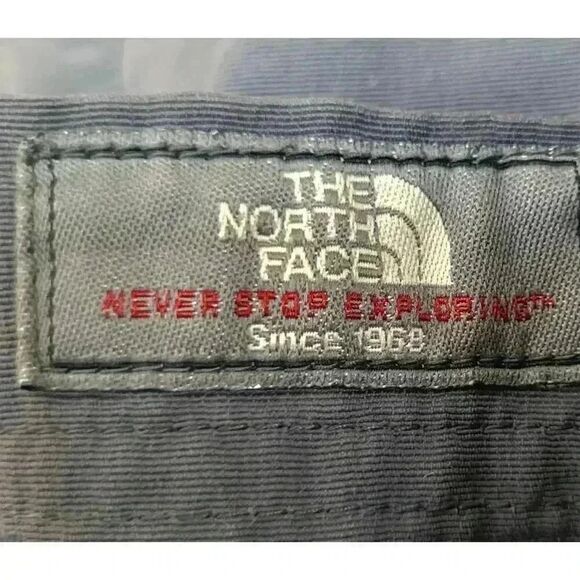 The North Face Men's Charcoal Nylon Cargo Shorts - Picture 10 of 13